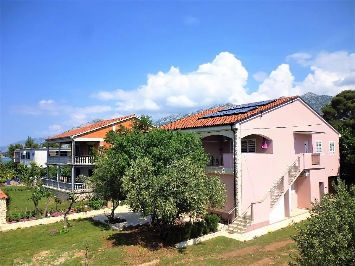 Apartments In Starigrad-Paklenica 41707