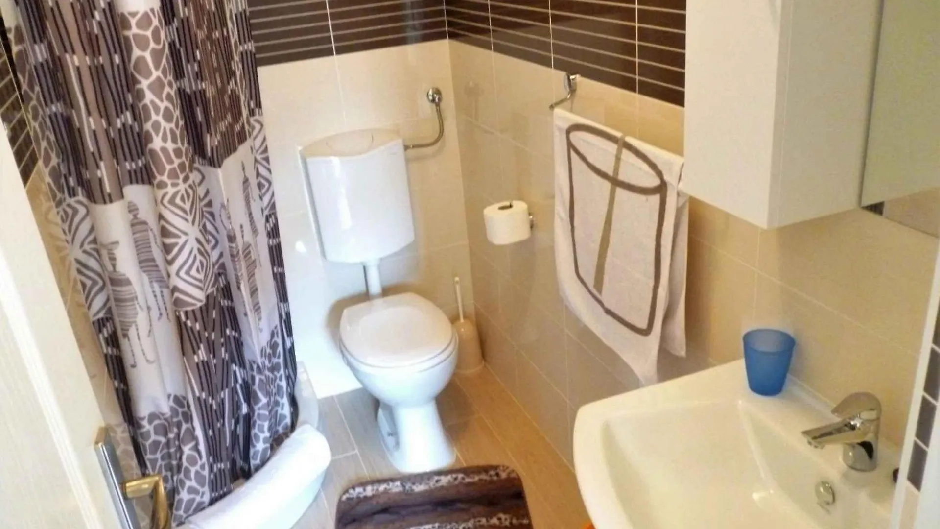 Apartments In Starigrad-Paklenica 41707