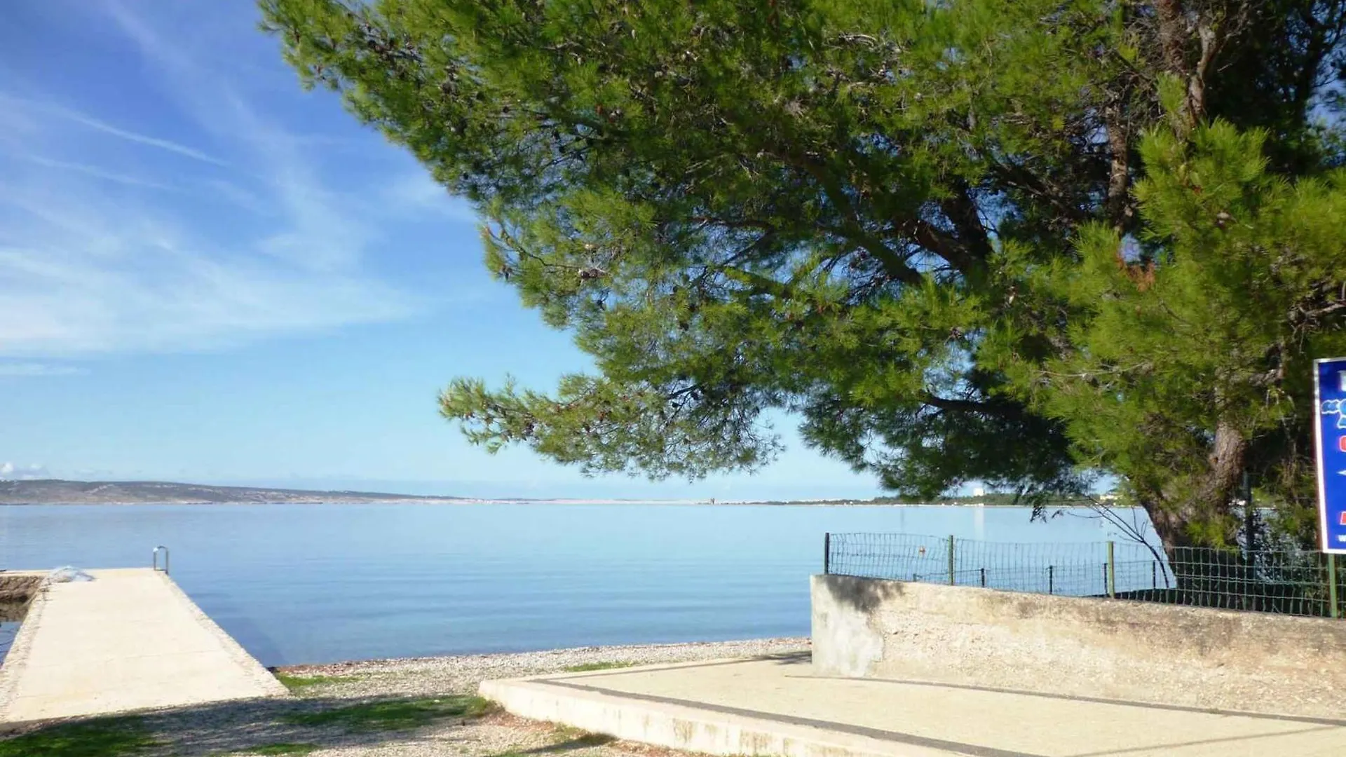 Apartments In Starigrad-Paklenica 41707